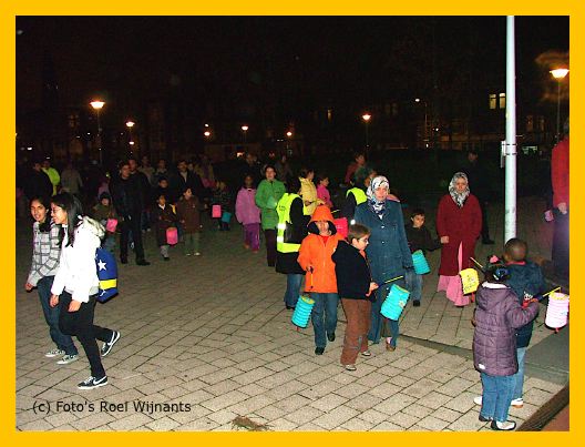 LampionnenoptochtRoel_7nov07_90