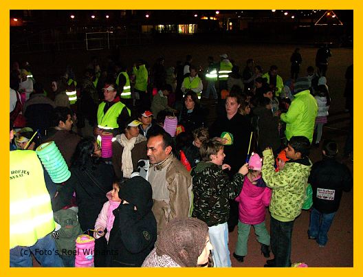 LampionnenoptochtRoel_7nov07_92