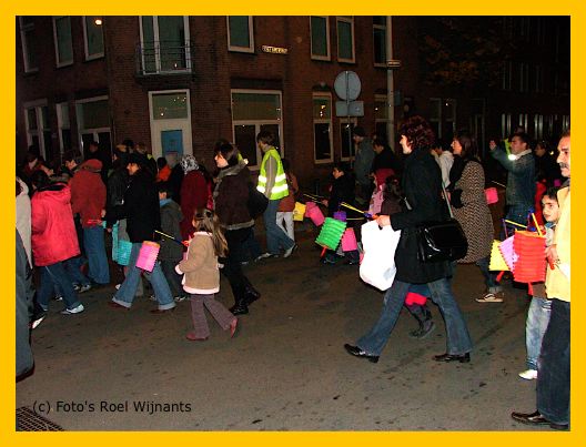 LampionnenoptochtRoel_7nov07_93