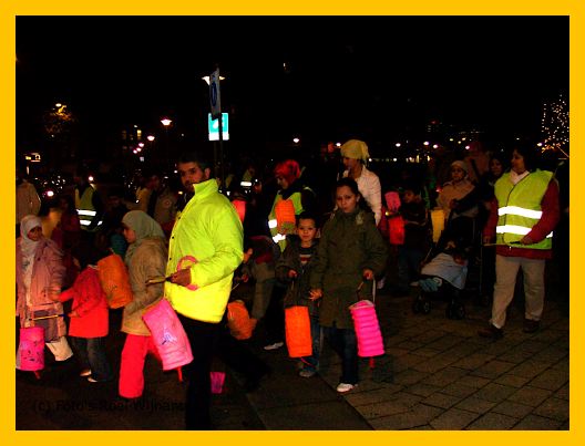 LampionnenoptochtRoel_7nov07_94