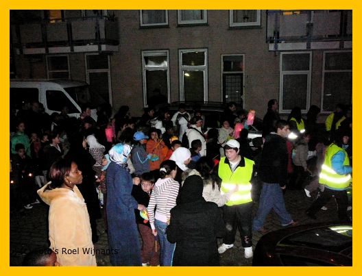 LampionnenoptochtRoel_7nov07_39