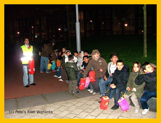 LampionnenoptochtRoel_7nov07_74