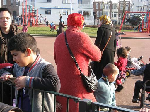 Haagse Hopjes Hop Mooi Weer op het wijkpark
