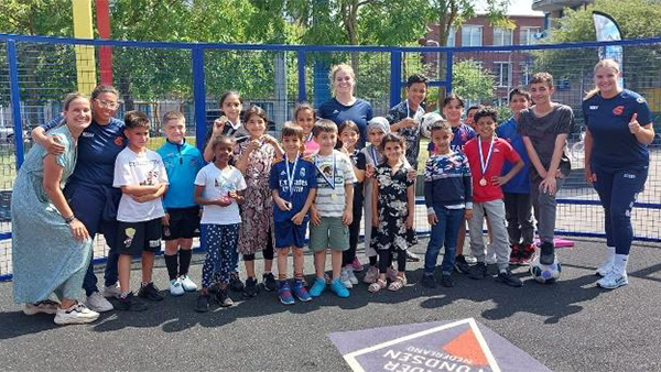 Opening Pannakooi op het Ruth Firstplein